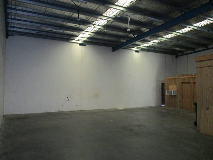 Click to view all images 2/1 trade park drive Tullamarine VIC 3043 - Image 3