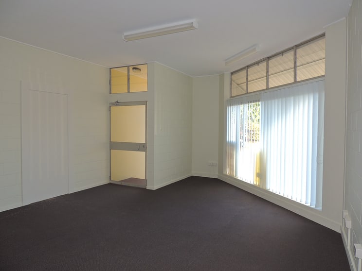 Click to view all images 6/17 Nirimba Street Manly West QLD 4179 - Image 2