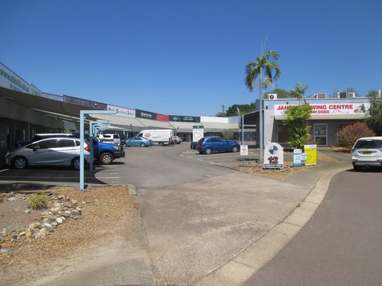 Click to view all images 42/12 Charlton Court Woolner NT 0820 - Image 2