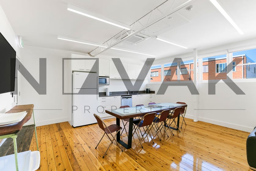 Click to view all images 3/2A Ada Avenue Brookvale NSW 2100 - Image 1