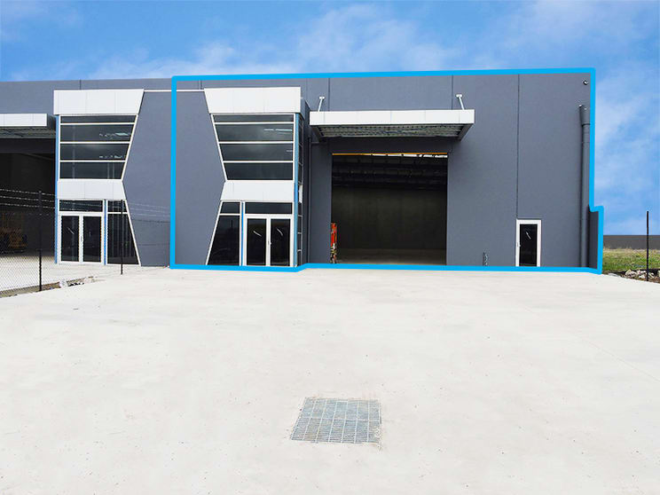Click to view all images 1/11 Leader Street Truganina VIC 3029 - Image 2