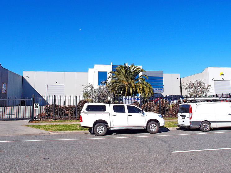 Click to view all images 46 Commercial Drive Lynbrook VIC 3975 - Image 1