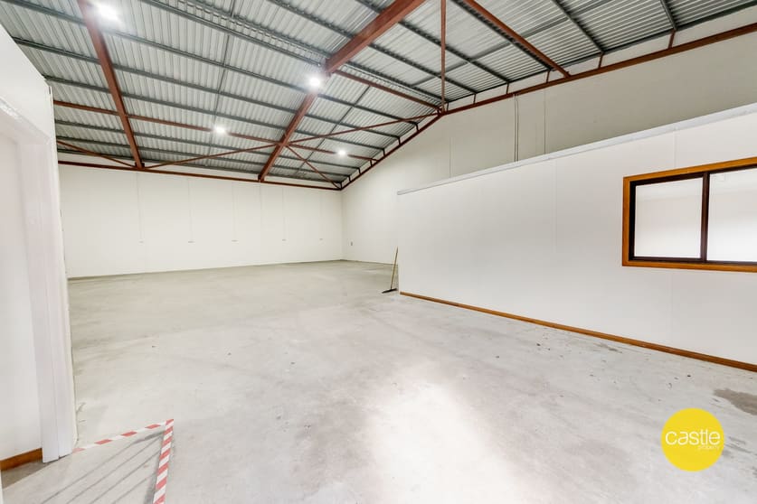 Click to view all images 2/6 Teran Close Whitebridge NSW 2290 - Image 2