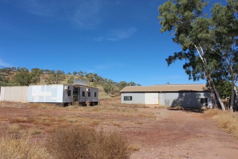 Click to view all images 31-33 Davis Road Mount Isa QLD 4825 - Image 1
