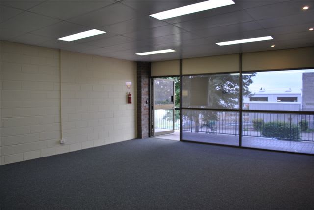 Click to view all images 10/29 Logan River Rd Beenleigh QLD 4207 - Image 3