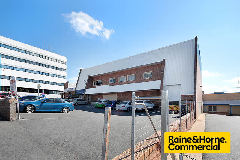 Click to view all images 1/66 East Street Ipswich QLD 4305 - Image 3
