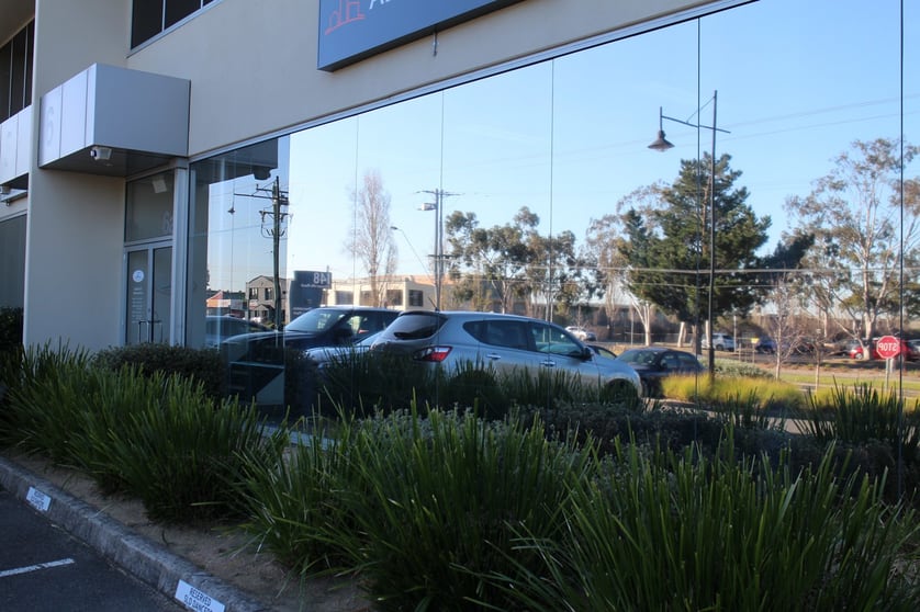 Click to view all images 2/6a/148 Chesterville Moorabbin VIC 3189 - Image 2