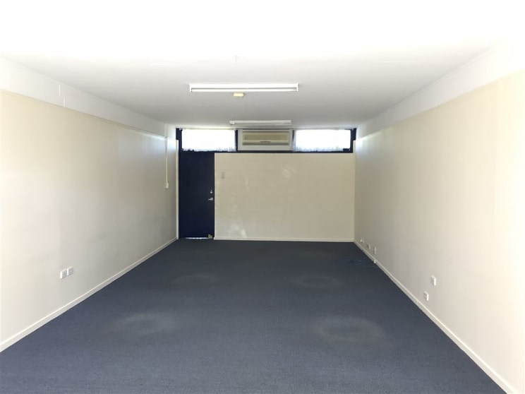 Click to view all images 2/64 Koorong Street The Gap QLD 4061 - Image 2