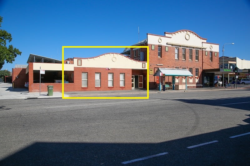Click to view all images 461B Dean Street Albury NSW 2640 - Image 1
