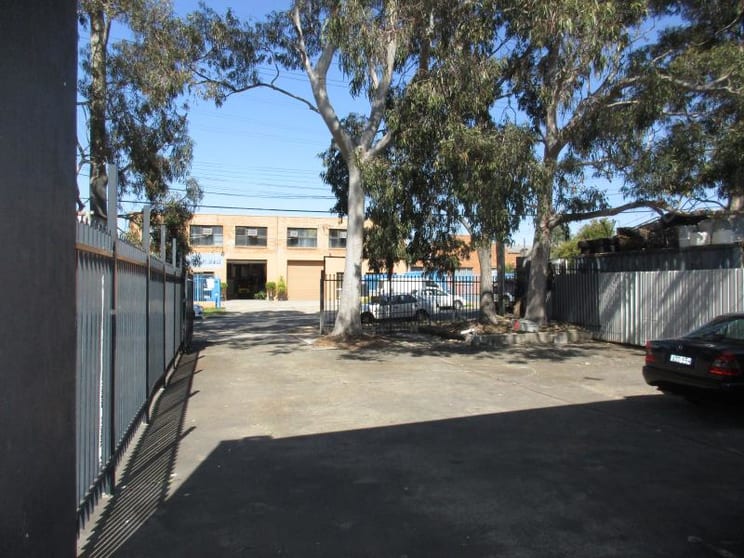 Click to view all images 46 Hoskins Avenue Bankstown NSW 2200 - Image 3