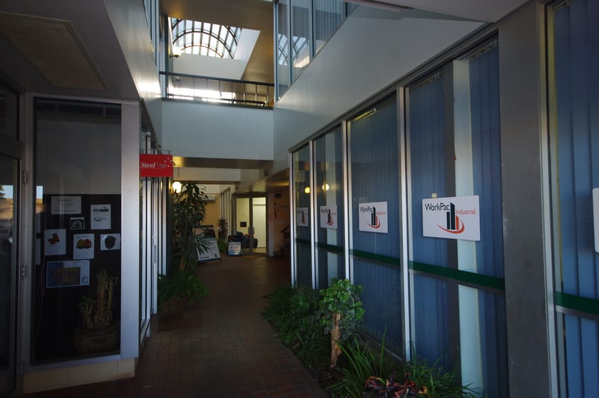 Click to view all images 4/20 Hedland Place Karratha WA 6714 - Image 3