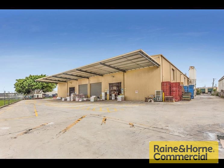 Click to view all images 30 Kenworth Place Brendale QLD 4500 - Image 1