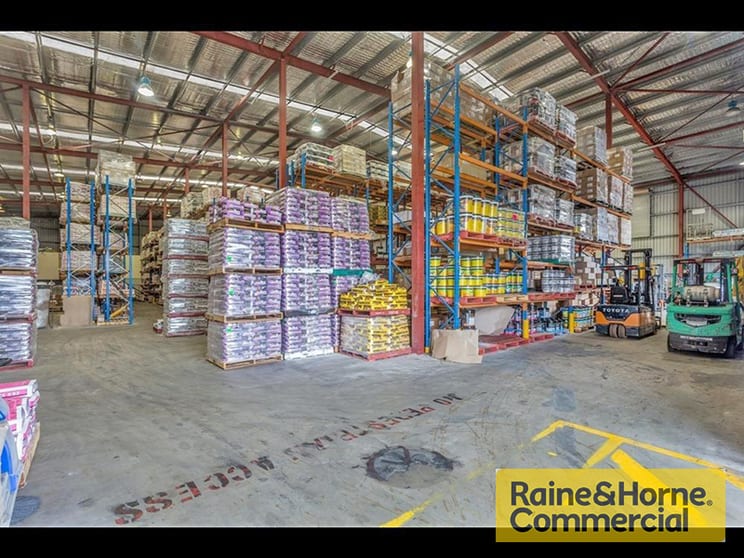 Click to view all images 30 Kenworth Place Brendale QLD 4500 - Image 3