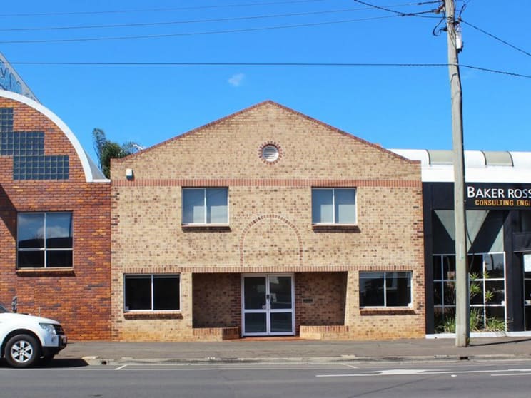 Click to view all images 134 Herries Street Toowoomba QLD 4350 - Image 1