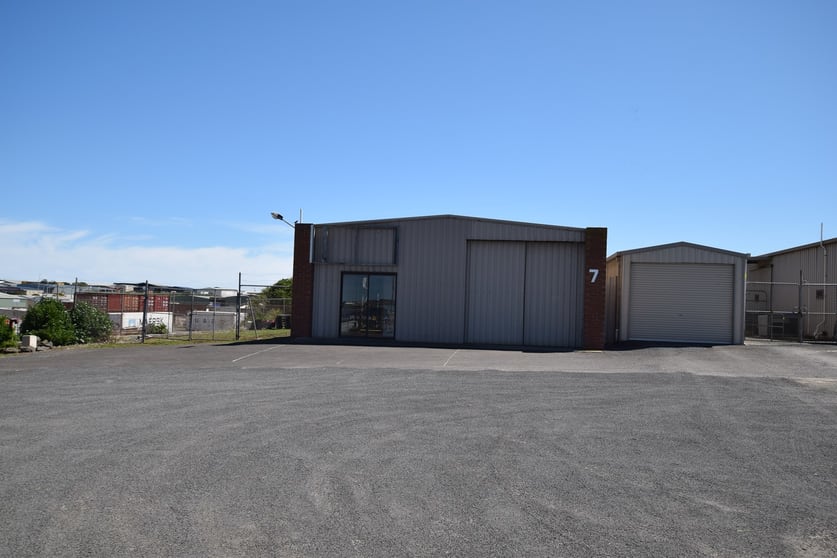 Click to view all images 7/60 Walsh Road Warrnambool VIC 3280 - Image 1