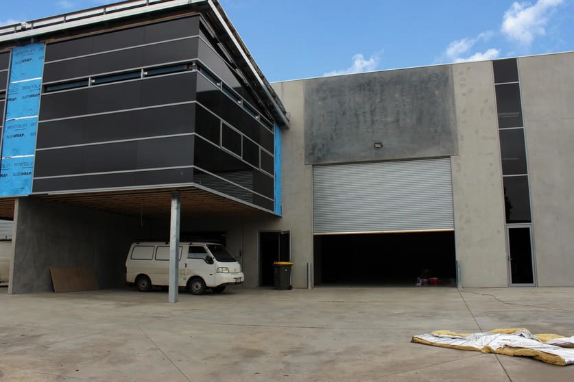 Click to view all images 2/14 Sunline Drive Truganina VIC 3029 - Image 2