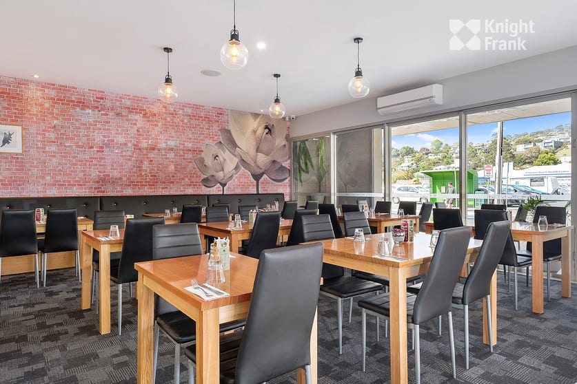 Click to view all images 23 Beach Road Kingston Beach TAS 7050 - Image 3