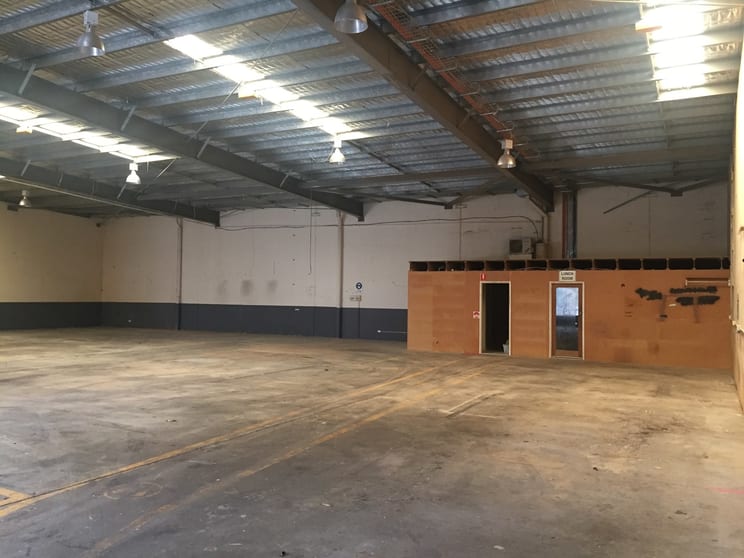 Click to view all images Molendinar QLD 4214 - Image 2