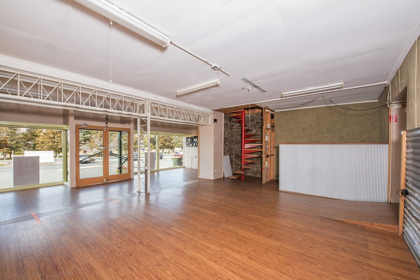 Click to view all images 64 Jindabyne Road Berridale NSW 2628 - Image 2