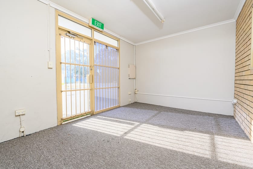 Click to view all images 3/93 Prinsep Road Jandakot WA 6164 - Image 2