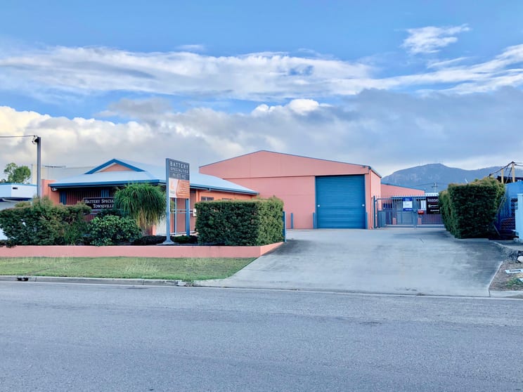 Click to view all images 2/23 Rendle Street Aitkenvale QLD 4814 - Image 1