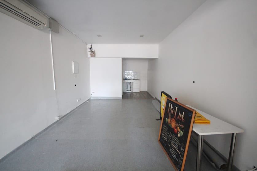 Shop 2/3065 Surfers Paradise Boulevard Surfers Paradise QLD 4217 - Image 1