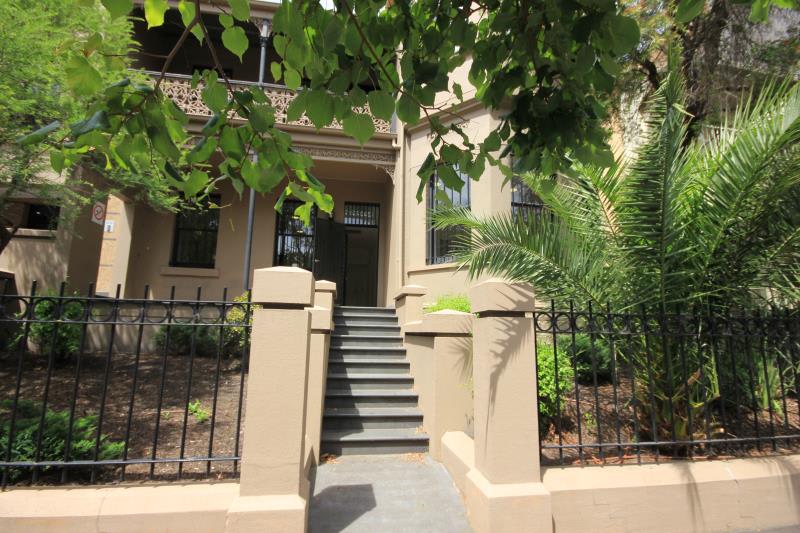 Click to view all images Ground Floor Suite 3/128 Jolimont Road East Melbourne VIC 3002 - Image 2