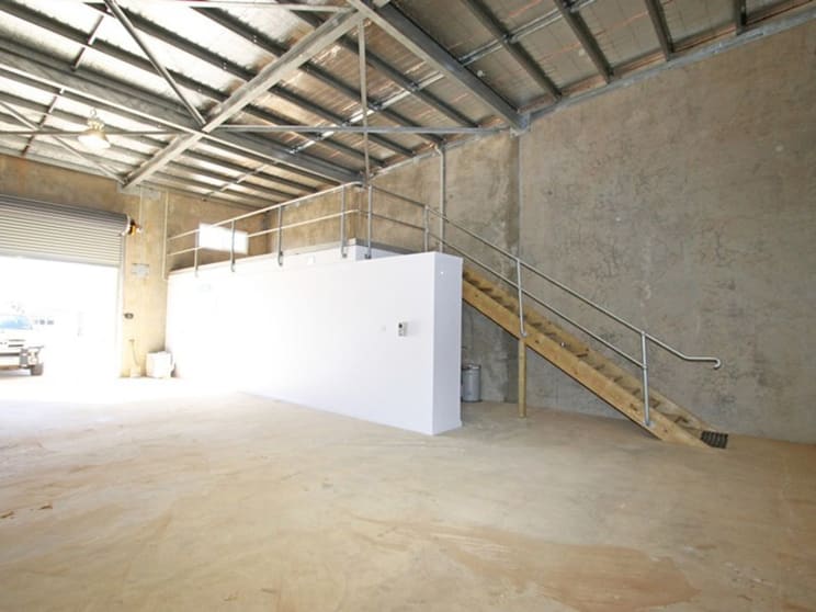 Click to view all images 4/37 Steel Loop Wedgefield WA 6721 - Image 2