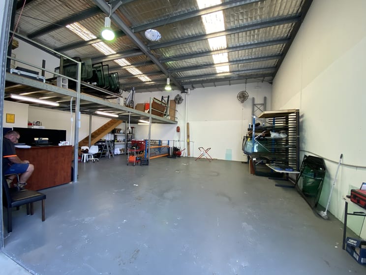 Click to view all images 7/4 Flagstone Drive Burleigh Heads QLD 4220 - Image 2