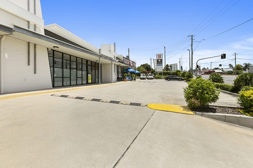 Click to view all images Shop 2/9 Monkland Street Gympie QLD 4570 - Image 2