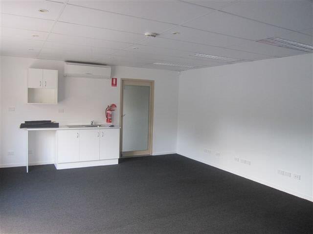 2D/9 Sir John Overall Drive Helensvale QLD 4212 - Image 2