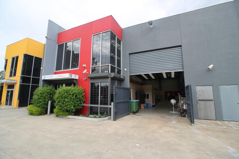 Click to view all images 11/50 Princes Highway Doveton VIC 3177 - Image 1