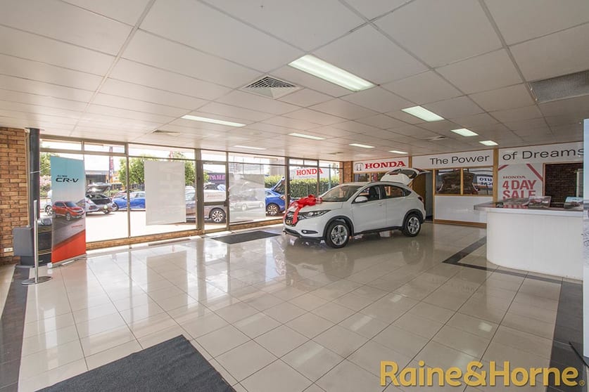 Click to view all images 58 Bourke Street Dubbo NSW 2830 - Image 3