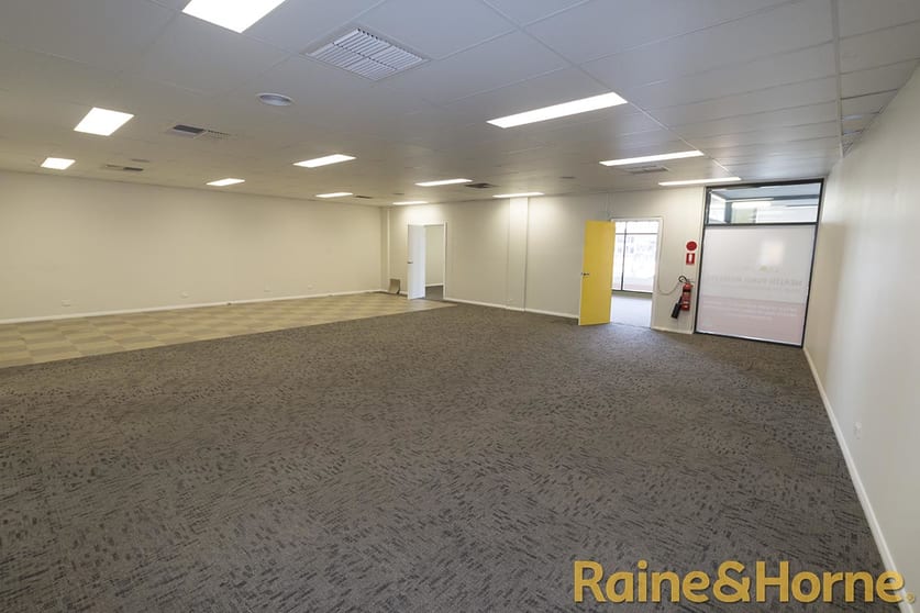 Shop 2, 70 Talbragar Street Dubbo NSW 2830 - Image 3