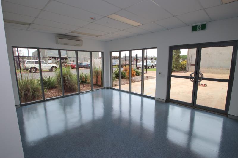 Click to view all images 17 Mander Road Holtze NT 0829 - Image 3