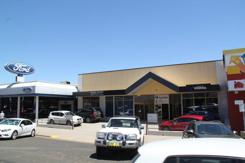 Click to view all images Suite 3, 493 Peel Street Tamworth NSW 2340 - Image 1