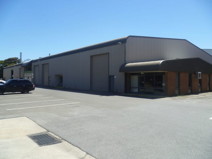 Click to view all images Unit 5/28 Maxwell Road Para Hills West SA 5096 - Image 2
