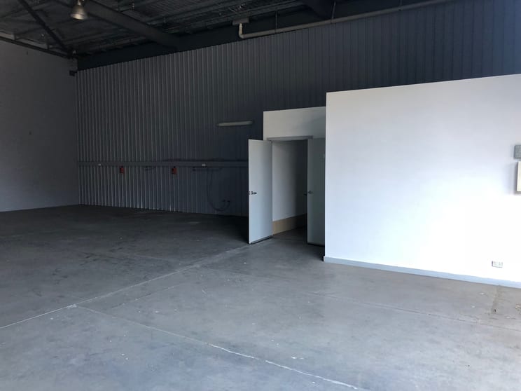 Click to view all images Unit 10, 5-7 Victoria Dr Parafield Gardens SA 5107 - Image 3