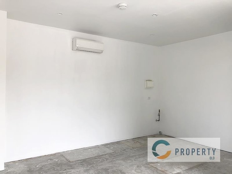 Click to view all images 61 Oxford Street Bulimba QLD 4171 - Image 2