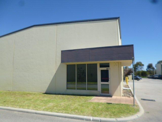 Click to view all images 5/21 Warman Street Neerabup WA 6031 - Image 2