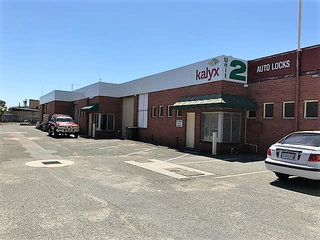 Click to view all images 2 & 3/28 Welshpool Road Welshpool WA 6106 - Image 2