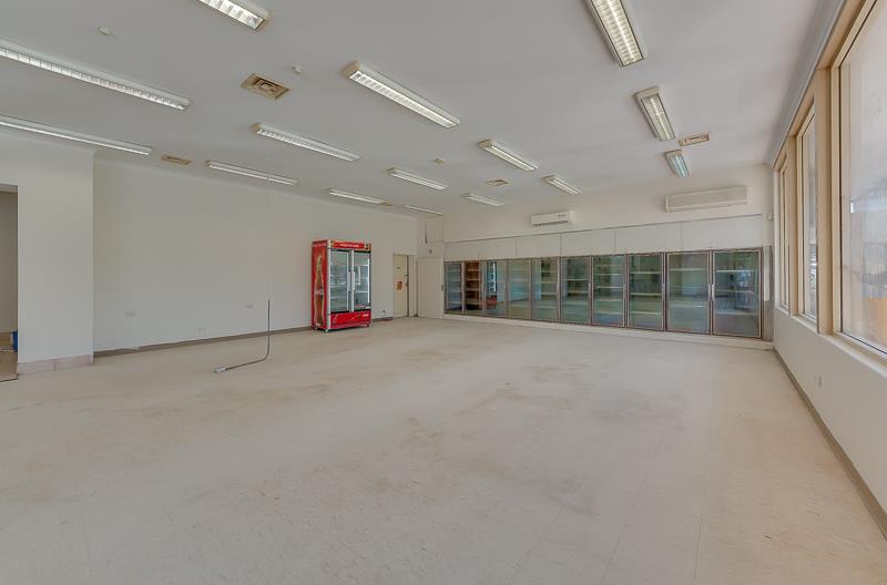 Click to view all images 15 Wanneroo Road Joondanna WA 6060 - Image 3