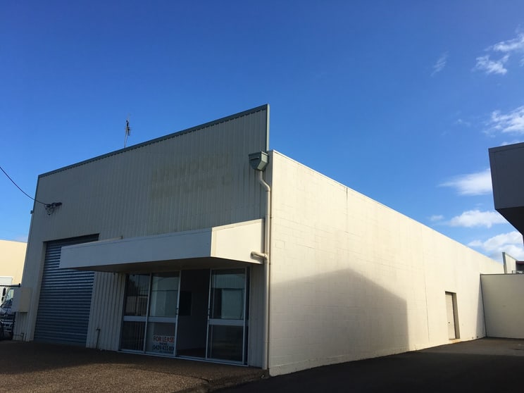 Click to view all images 4 Mary Bundaberg East QLD 4670 - Image 1