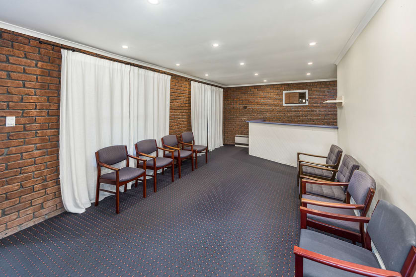 Click to view all images 422 Mount Barker Road Bridgewater SA 5155 - Image 2