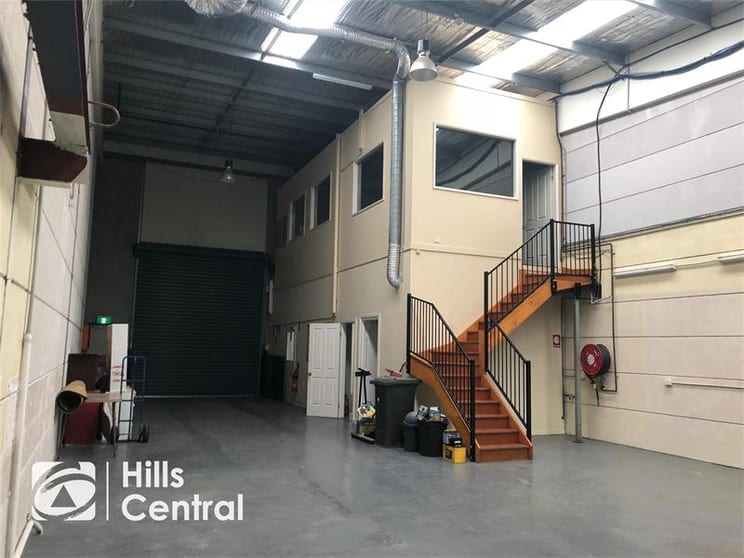 Click to view all images 7/3 Salisbury Road Castle Hill NSW 2154 - Image 2