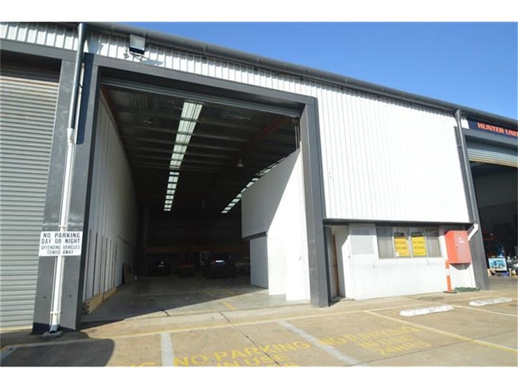 Click to view all images Unit 3/26 Oakdale Road Gateshead NSW 2290 - Image 1