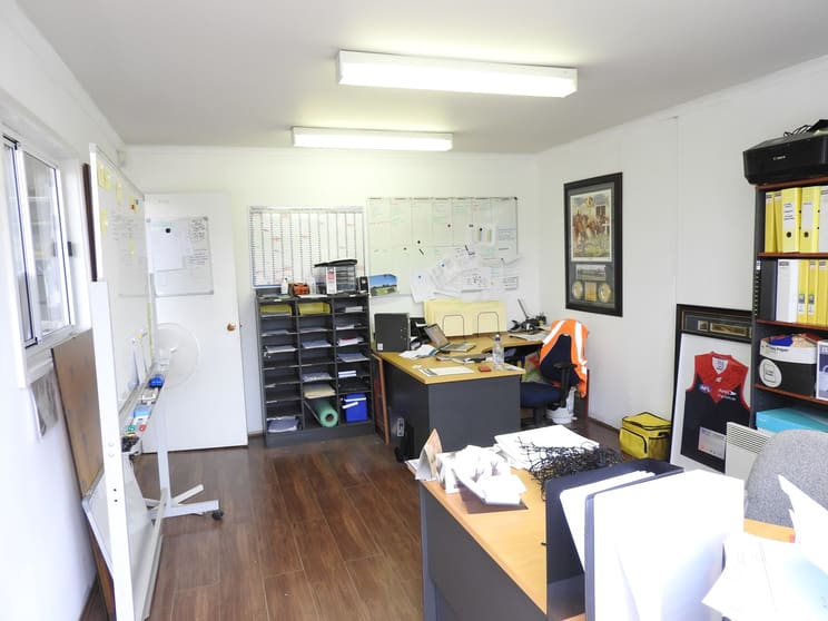 Click to view all images 5/26-28 Christensen Street Cheltenham VIC 3192 - Image 2