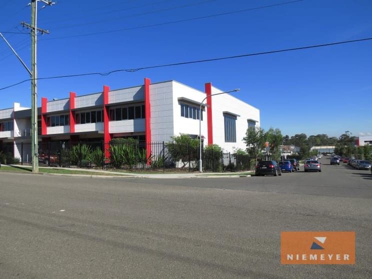 Click to view all images 150 Bungaree Road Pendle Hill NSW 2145 - Image 1