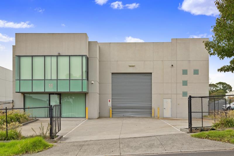 Click to view all images 11 Trade Place Vermont VIC 3133 - Image 1