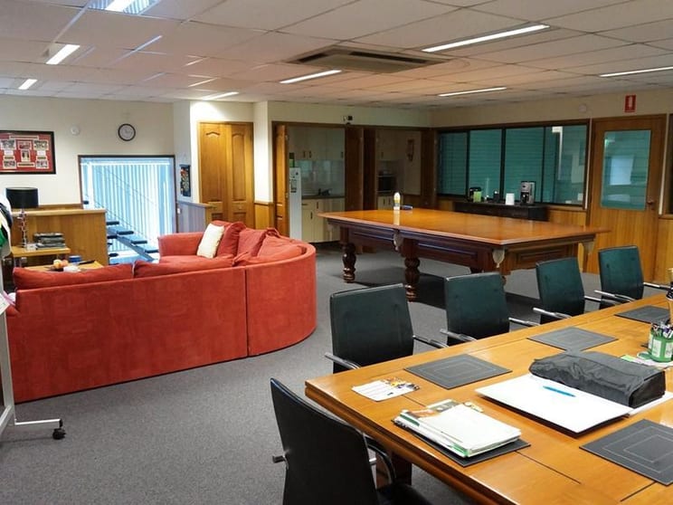 Click to view all images Unit/50 Wyong Road Lambton NSW 2299 - Image 3